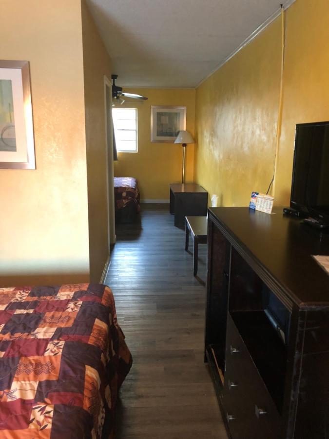 Cooks Motel Panama City Beach Exteriör bild